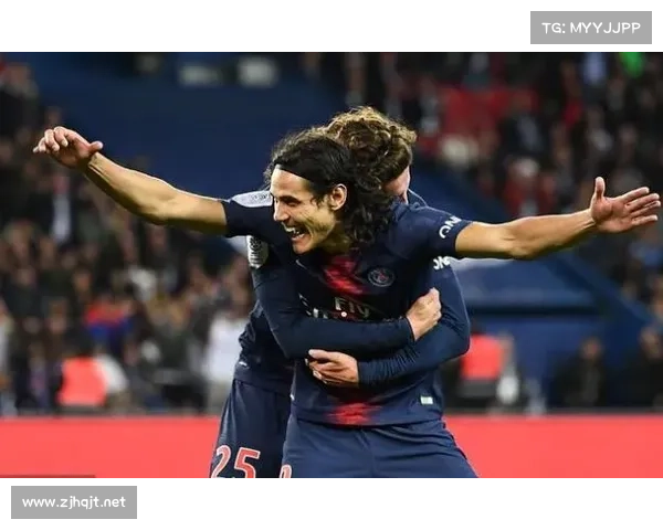 五大欧冠杯2021经典足球场独特设计风格与建筑美学解析 五大欧冠杯2021经典足球场独特设计风格与建筑美学解析